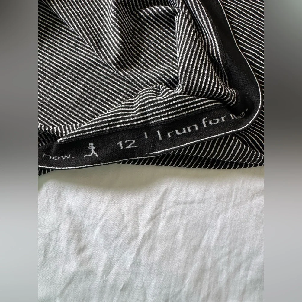 Lululemon top